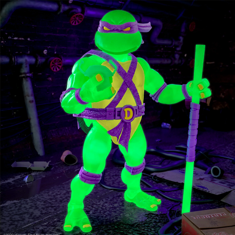 Donatello Mutagen Ooze Glow - Teenage Mutant Ninja Turtles TMNT  Ultimate Edition by Super7