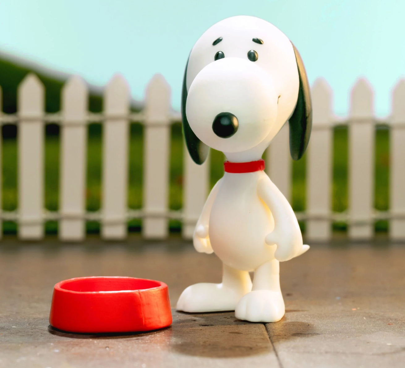 Peanuts Snoopy Super7 ReAction Figure