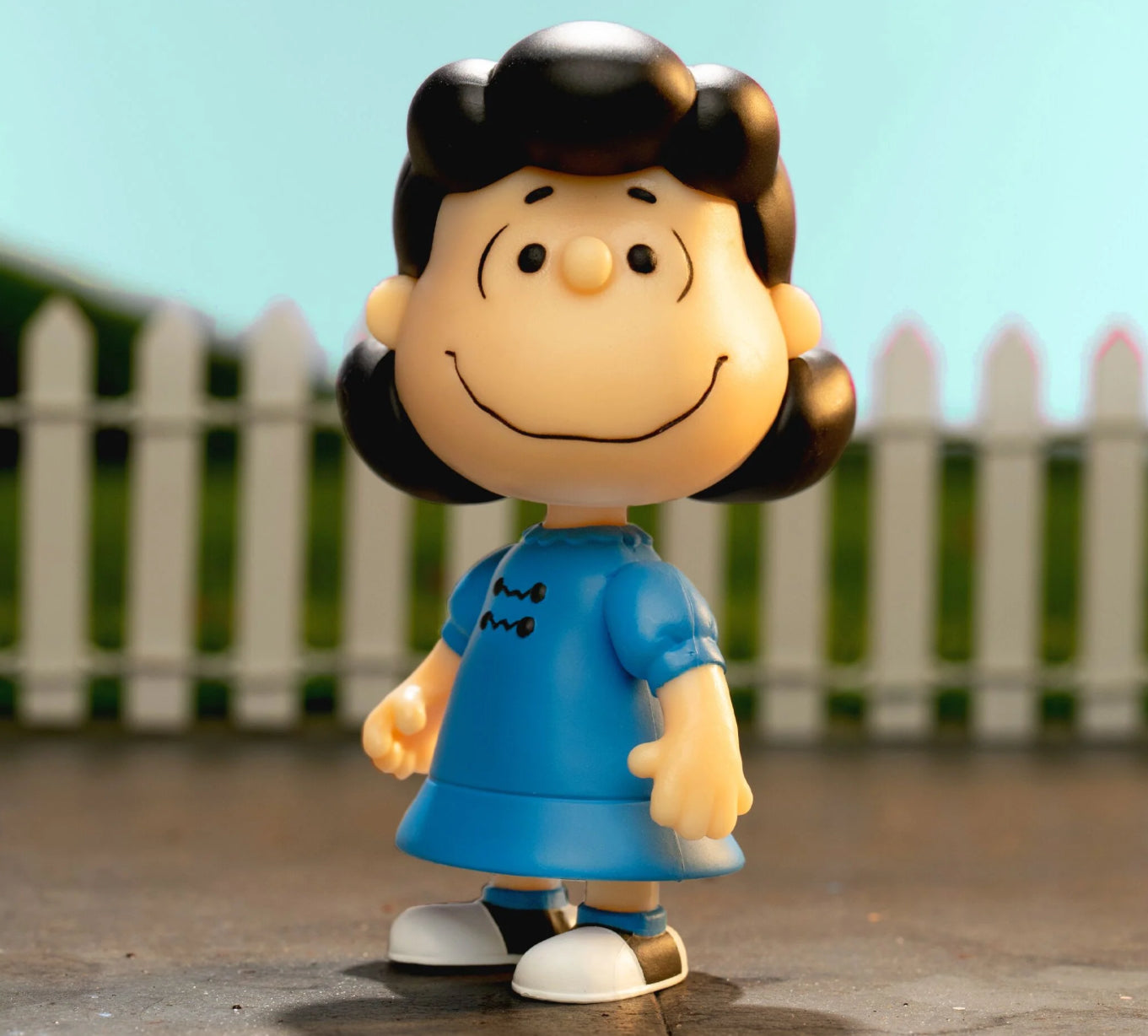 Peanuts Lucy Super7 ReAction Figure