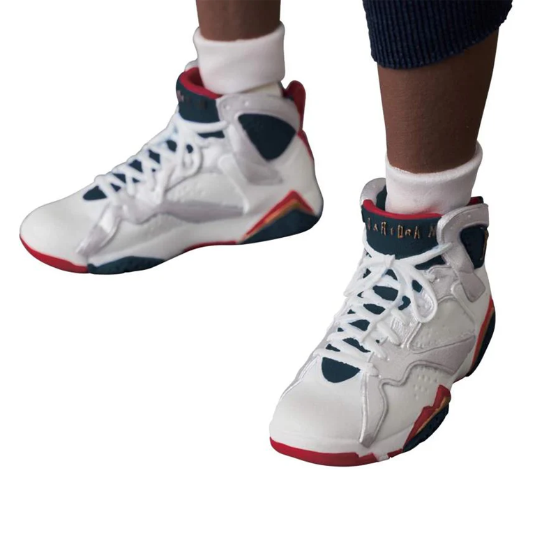 Michael Jordan (1992 Team USA) NBA Action Figure No. 132 MAFEX x Medicom