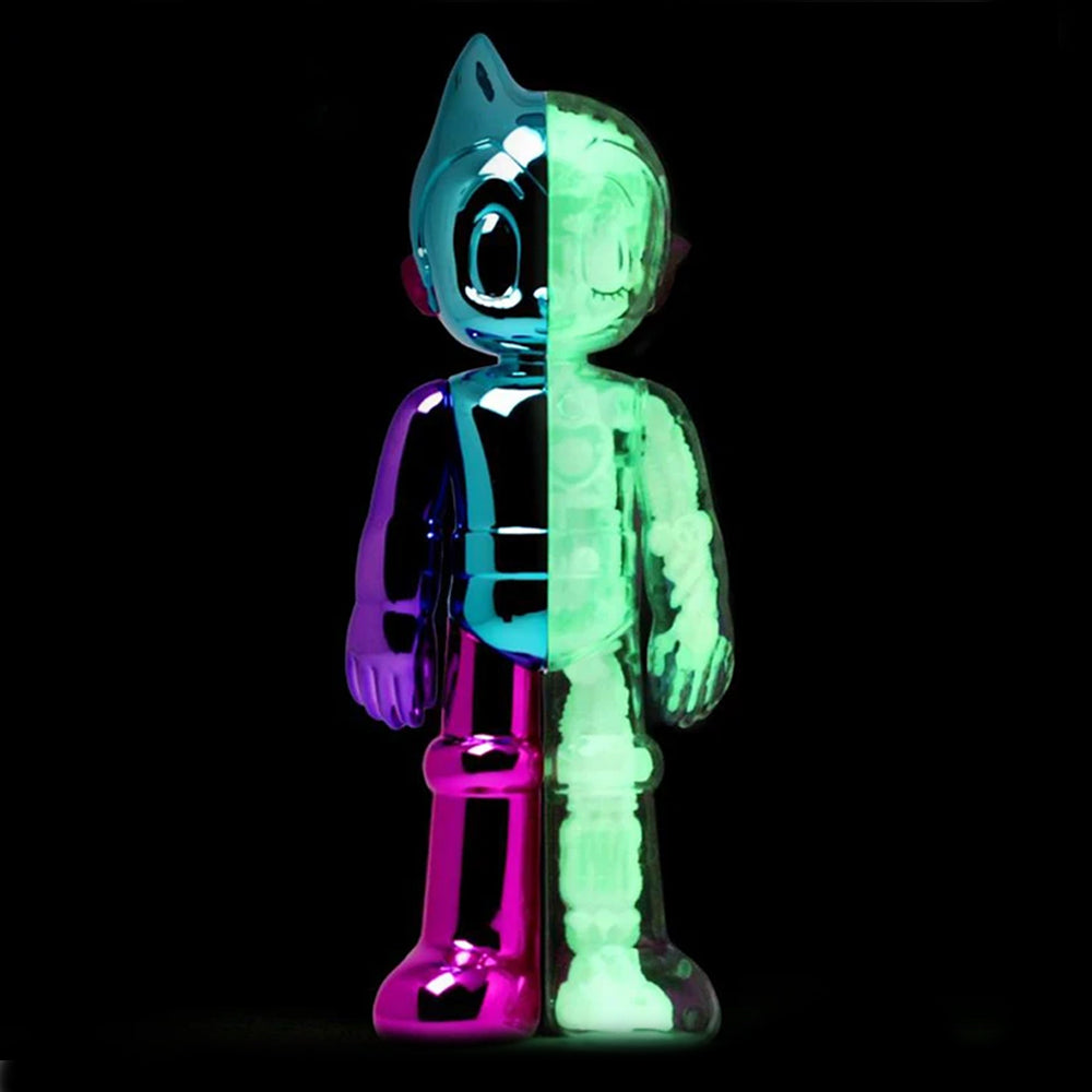 Diecast Astro Boy | Chameleon Chrome Gid Edition